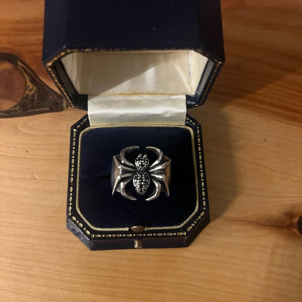Spider ring - Picture 2 of 4